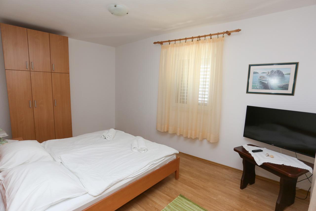 Apartment Laguna 2 *